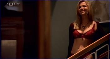 621_jana-stefankova-bolero-2004-hd-1080p-image-1-6.jpg