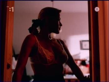 va-zuzana-sulajova-zahrada-1995-hd-1080p-image-1-4.jpg