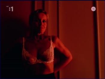va-zuzana-sulajova-zahrada-1995-hd-1080p-image-1-7.jpg