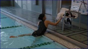 ugu-mbatha-raw-easy-2016-s1e7-uhd-2160p-image-1-13.jpg