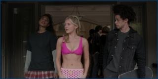 kinney-gabrielle-policano-elle-s01-2026-hd-1080p-i.jpg
