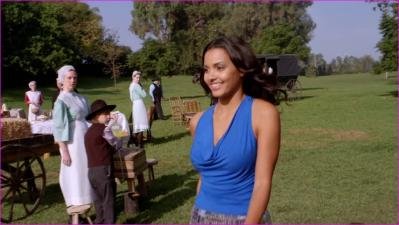 ends-with-benefits-s01e01-13-2011-1080p-image-1-14.jpg