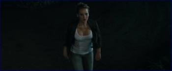 use-at-the-end-of-the-street-2012-1080p-image-1-10.jpg